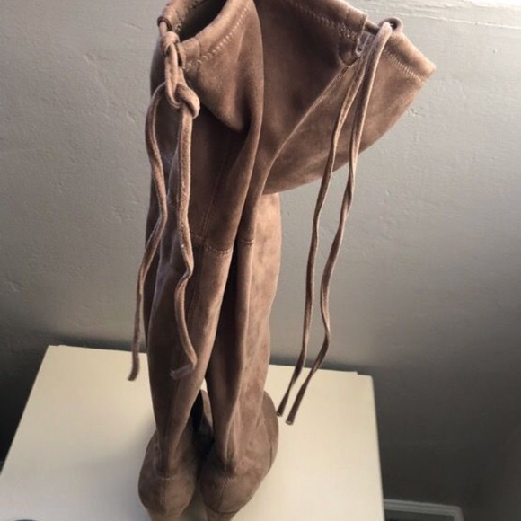 Over the knee tan boots - Picture 3 of 3